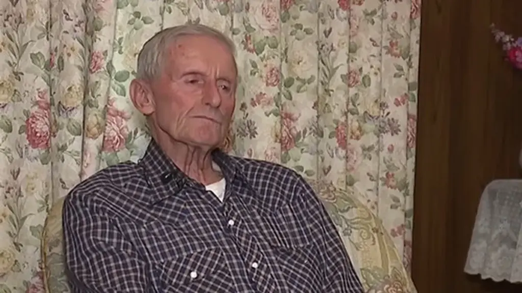 Héroe local: este agricultor de 86 años rechazó una oferta de 13 millones de euros para instalar un centro de datos en su tierra